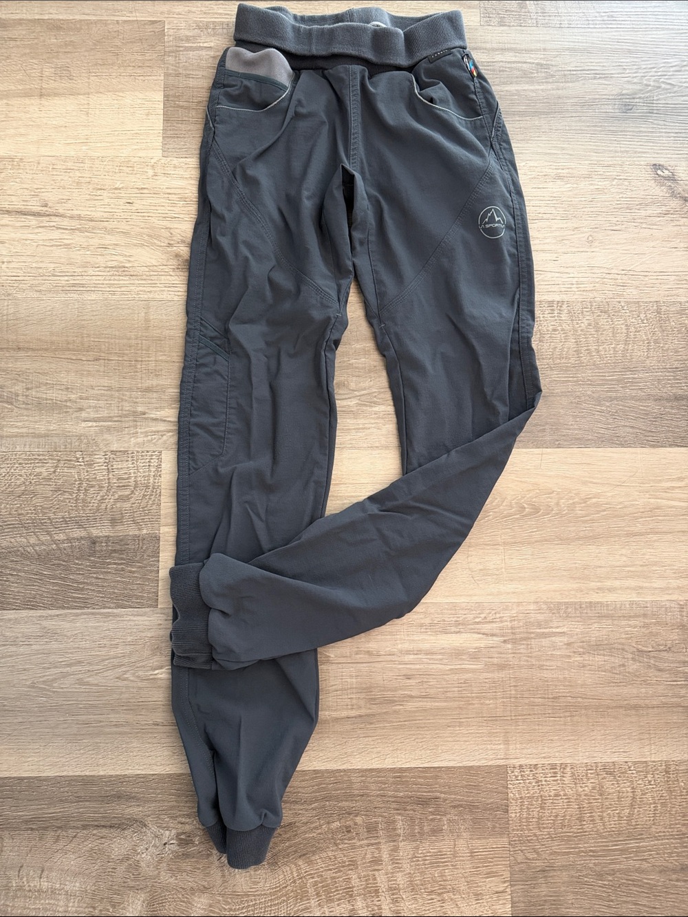 Women’s La Sportiva climbing pants Small